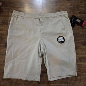 New Womens Bermuda Shorts Beige Tan  Size 16 Tummy Control Style & Co Pockets